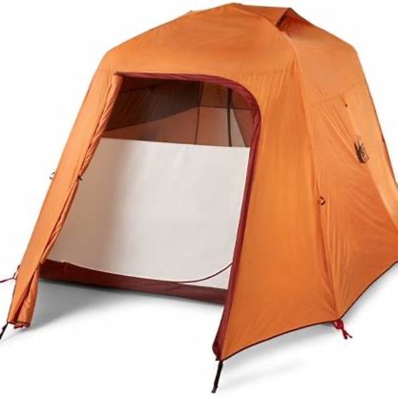 REI Grand Hut 6 - Picture 1 of 3